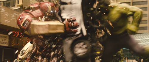 avengers-age-of-ultron-trailer-screengrab-27-hulk-hulkbuster