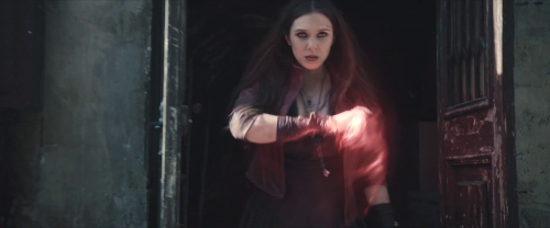 avengers-age-of-ultron-trailer-screengrab-19-elizabeth-olsen