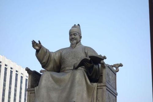 《鸣梁海战》：韩国民众心中的历史与现实