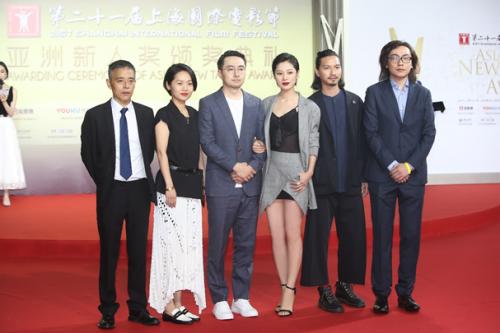《淡蓝琥珀》获第21届上海电影节“亚新奖”最佳摄影奖