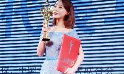 专访第32届大众电影百花奖“最佳女配角”获得者邓家佳