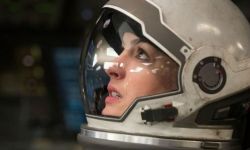 《星际穿越》主演安妮·海瑟薇：角色很美丽 失重表演有诀窍