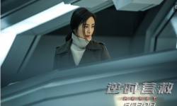 电影《逆时营救》曝角色剧照 杨幂调侃自己快练出腹肌