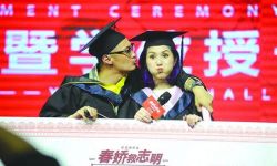 余文乐杨千嬅为《春娇救志明》现身上海理工大学路演活动