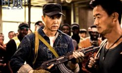 电影《战狼2》发布吴刚特辑 还原职业军人苦练“单手换弹夹”