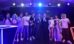 腾讯影业在上海外滩罗斯福公馆举办2017腾讯影业之夜答谢酒会