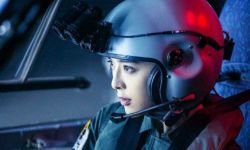 中国首部现代空军空战电影《空天猎》 范冰冰李晨造型首曝光