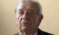 匈牙利国宝导演卡罗利马克去世享年91岁