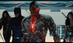 超级英雄电影《正义联盟》今日北美上映 昨日发布先导预告