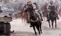 “锤哥”克里斯·海姆斯沃斯主演电影《骑兵团》发布剧情预告
