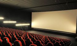 近三年中国电影市场大盘同比增幅走出“V”字形