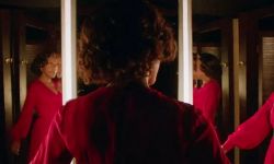 英国恐怖片《织物》发布首款预告 一条红色长裙引发的血案