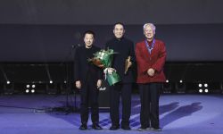 第三届平遥影展开幕 谢飞贾樟柯为张艺谋颁发荣誉