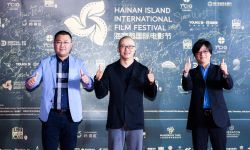 电影《诗人》亮相海南岛国际电影节 导演刘浩等主创亮相红毯 