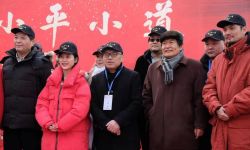 重大革命题材人物传记电影《邓小平小道》在京举行开机仪式