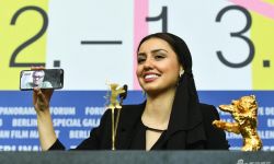 伊朗导演被传唤服刑一年 刚凭借电影《无邪》获金熊奖