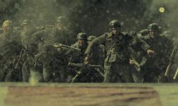 电影《八佰》今日曝光终极预告，已经开始点映