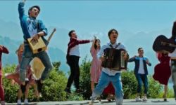 天山电影制片厂用“新”打造 《歌声的翅膀》奏响中国歌舞片最强音