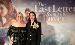 电影《爱人的最后一封情书》首映礼英国举行  菲丽希缇气质出众