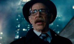 J·K·西蒙斯商谈加盟DC新片《蝙蝠女》