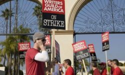 好莱坞罢工倒计时：流媒体与疫情夹击下的幕后从业困境