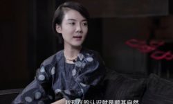 车晓采访谈母亲，王丽云教育太严格更喜欢亲爸，离婚后也不愿相亲 