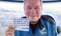 亚马逊新纪录片将记录威廉·夏特纳乘坐蓝色起源飞船前往太空过程