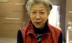 TVB老戏骨聚会！87岁罗兰一头银发精神抖擞，张国强胸肌轮廓明显 