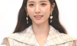 韩国女团宇宙少女成员苞娜，有望出演网漫改编剧《金字塔游戏》