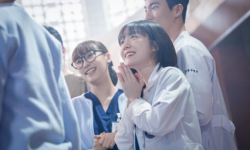 《浪漫医生金师傅3》急诊室雅琳医师苏珠妍的成长，能与金旻载重逢真是奇迹