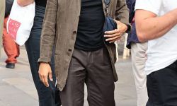 《但丁之手》曝片场照， 奥斯卡·伊萨克戴着墨镜现身威尼斯