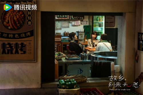 任素汐李雪琴史策串店重聚