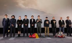 重大革命历史题材电影《绝地重生》首映式在北京举行，主演王斑谈伟人角色塑造