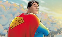 詹姆斯·古恩《超人》电影将不会出现蝙蝠侠，“因为他不在剧本里”