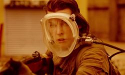 米拉乔沃维奇新片《呼吸》4月26日北美上映，设定为地球上因缺氧已无法正常呼吸的时代