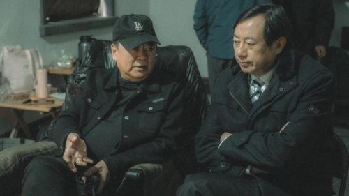 串联历史金线,以影像铸造时代精神的“阵地”——严从华与他的“革命三部曲”