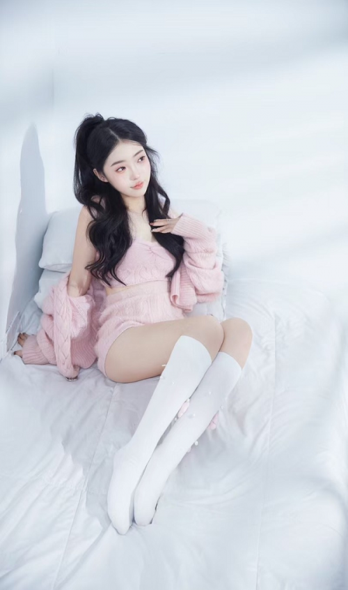 “纯欲天花板”张涵玥转战影视圈,独立发展开启事业新篇