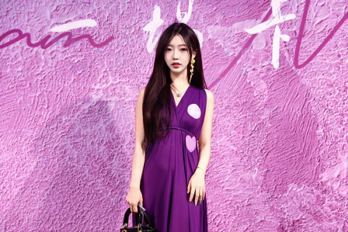 “纯欲天花板”张涵玥转战影视圈,独立发展开启事业新篇