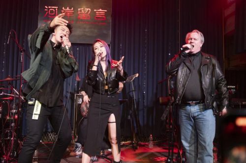 〈千年之戀〉邀請超音界的恰吉與Keith Stuart司徒松合作