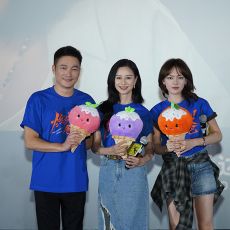 电影《燃烧吧！爸爸》南京路演 文淇倪虹洁喻恩泰重温“冰淇淋时间”